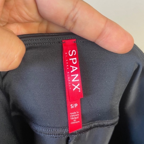 Spanx Faux Leather Camo Legging‎ - Picture 6 of 10